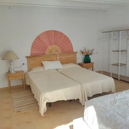 Grande Bambu, Cala Montgo *